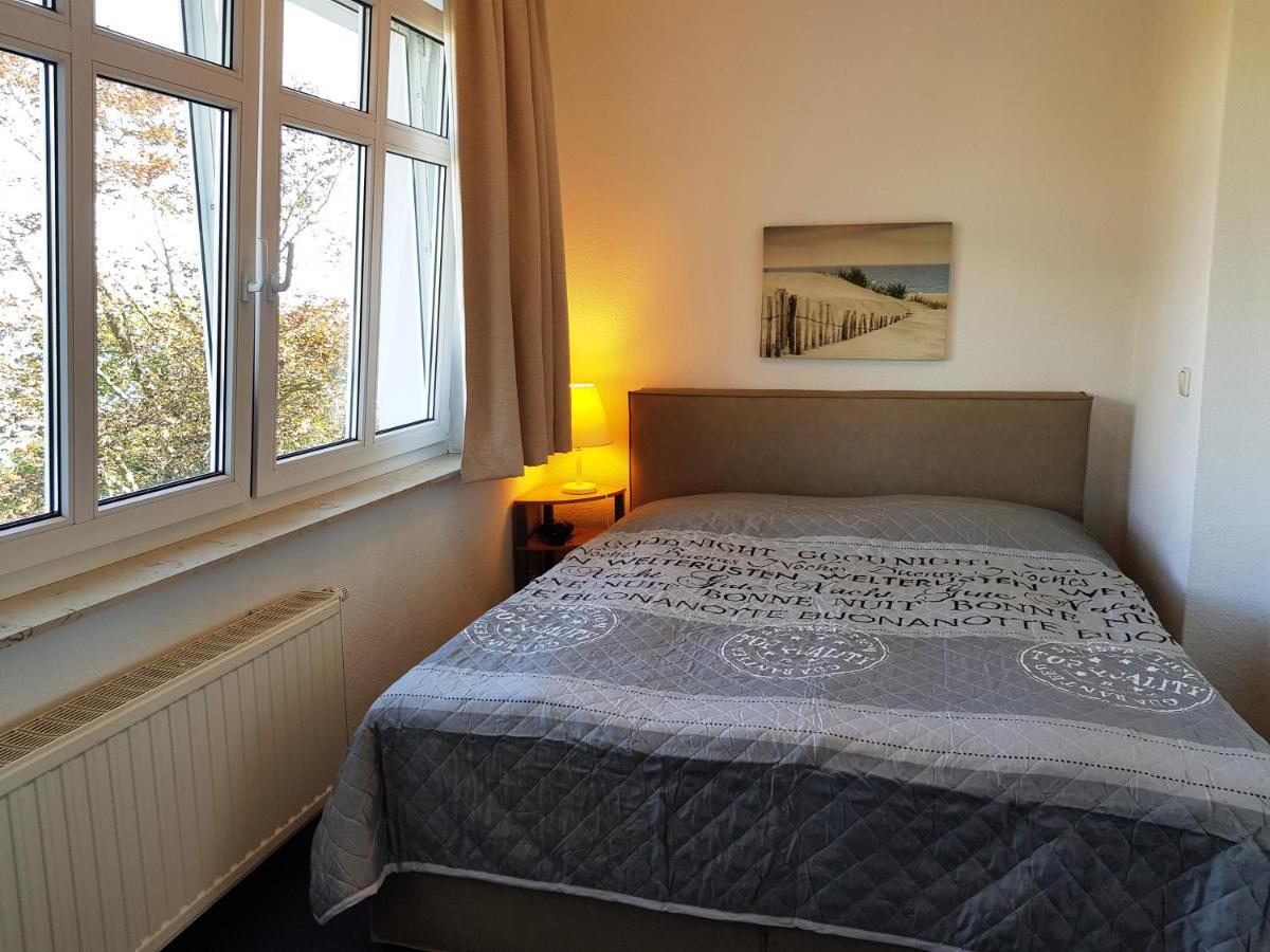 Residenz Seeblick 25 mit Balkon und Meerblick Sellin  Exterior foto